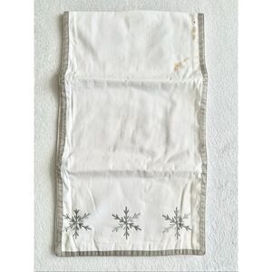 Target - white and gray snowflake table runner 46 inches long